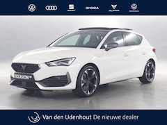 CUPRA Leon - 1.4 TSI eHybrid 204pk PHEV Adrenaline / Panoramadak / Navigatie / Stoelverwarming