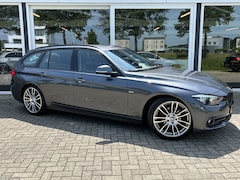 BMW 3-serie Touring - 320d EDE Sport Edition 50% deal 8.975, - ACTIE Virtual display / Sportstoelen / LED / Lede