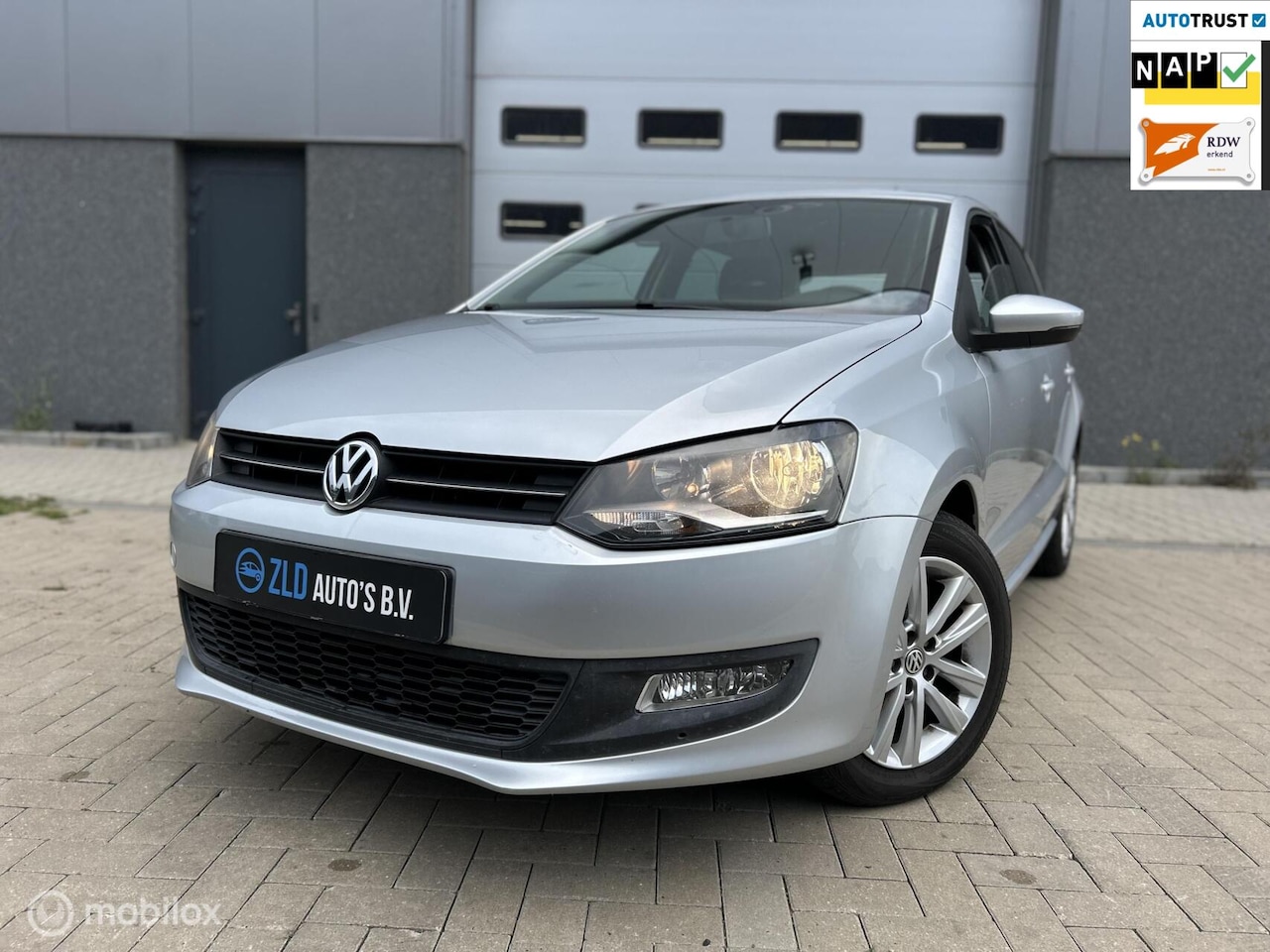 Volkswagen Polo - 1.4-16V Comfortline/APK/AIRCO/BLUETOOTH/NAVI - AutoWereld.nl