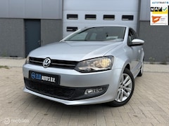 Volkswagen Polo - 1.4-16V Comfortline/APK/AIRCO/BLUETOOTH/NAVI