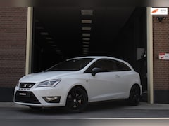 Seat Ibiza - 1.8 TSI Cupra |192PK|LED|CarPlay|Sport|Leder|