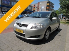 Toyota Auris - 1.6 16V VVT-I 5DR Clima/Cruise/Navi etc