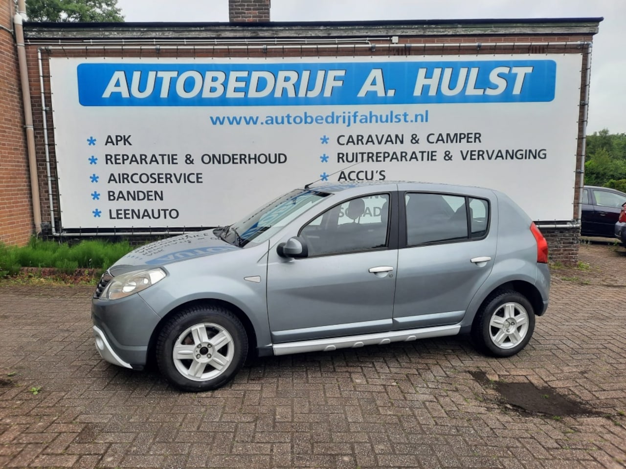 Dacia Sandero - 1.6 Lauréate 1.6 Lauréate - AutoWereld.nl