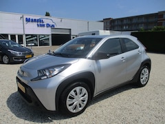 Toyota Aygo X - 1.0 VVT-i MT Play