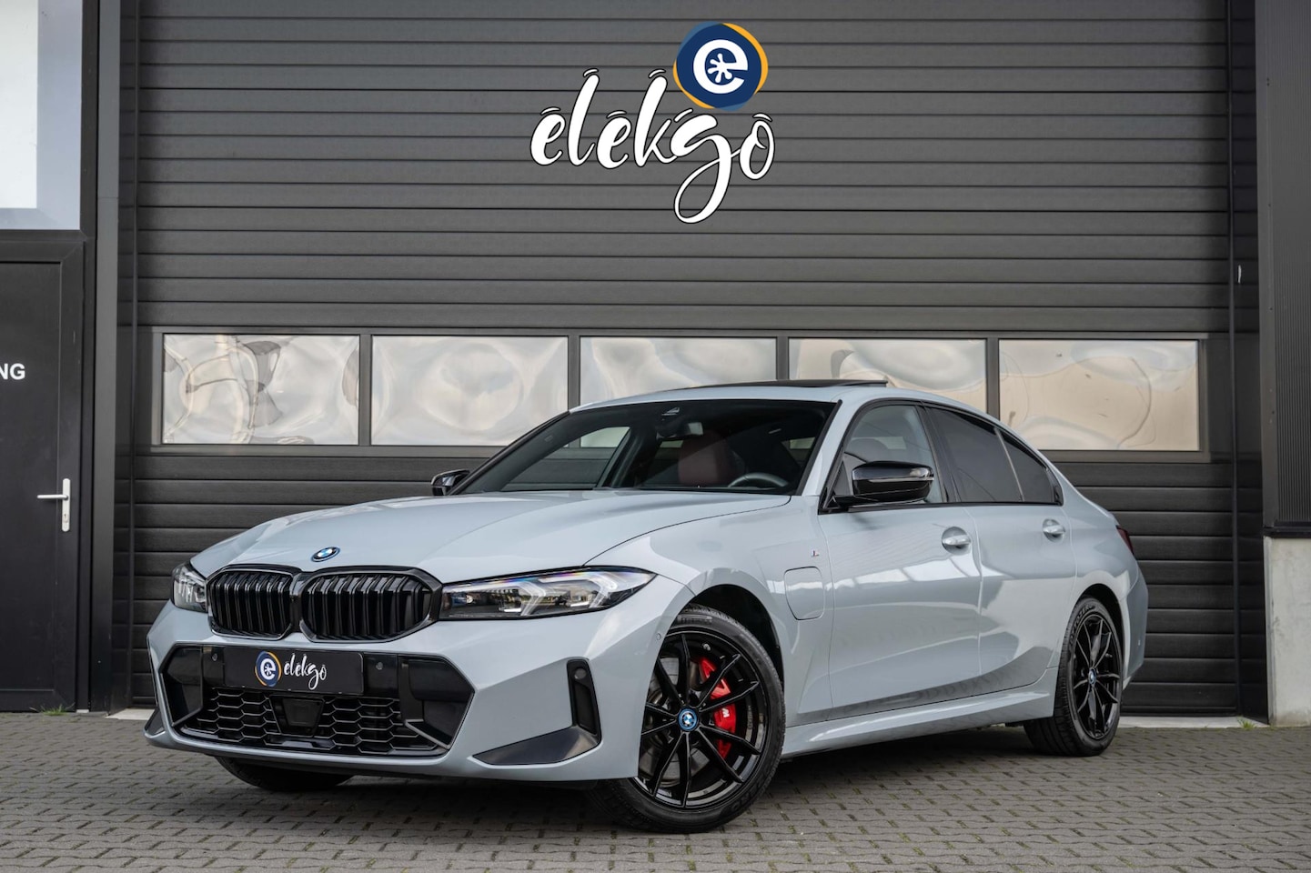 BMW 3-serie - 320e M-SPORT High Executive 204PK|PANO|Harman Kardon|ACC - AutoWereld.nl
