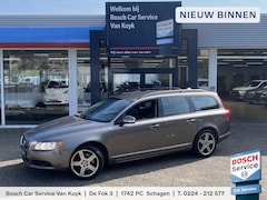 Volvo V70 - 2.5T Momentum / Automaat / NL-Auto / Youngtimer / 5-Cilinder / 200 PK / Vol-Leder / Stoelv