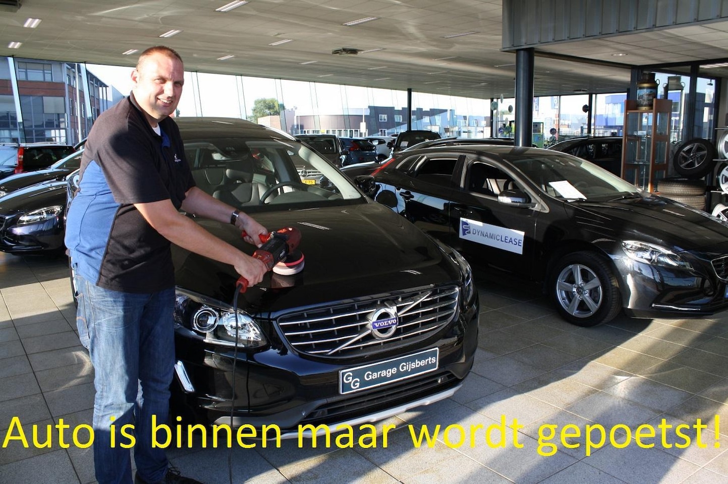 Volvo V60 - 2.0 T6 Recharge AWD R-Design Panorama dak - Bruin Leder - Park Assist Pack - Lighting Pack - AutoWereld.nl