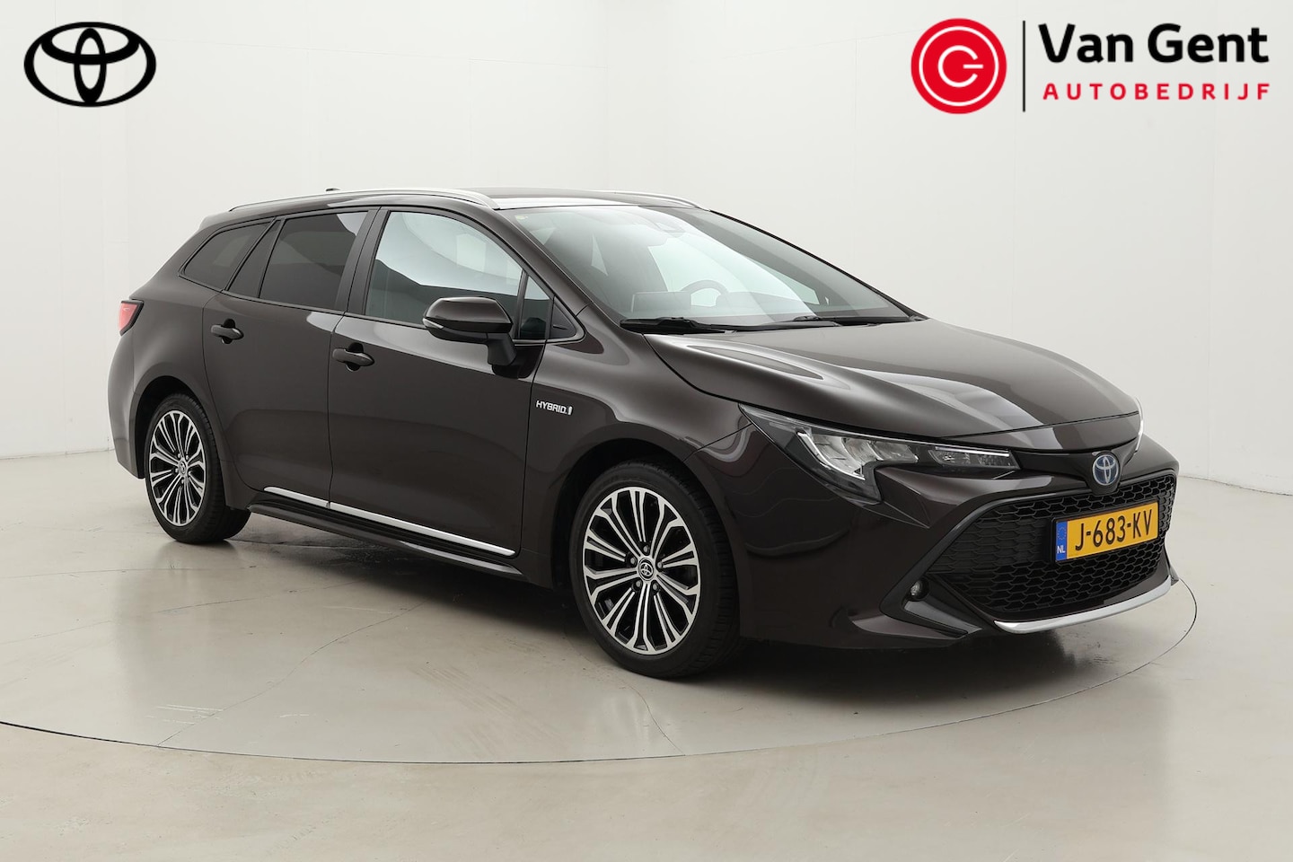 Toyota Corolla Touring Sports - 1.8 Hybrid Dynamic | Trekhaak | Apple Carplay / Android Auto | Stoelverwarming | Keyless | - AutoWereld.nl
