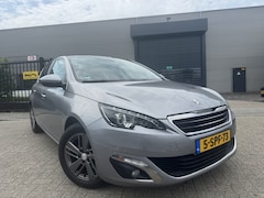 Peugeot 308 - 1.6 e-HDi KeylessEntry|ACC|Pano Première