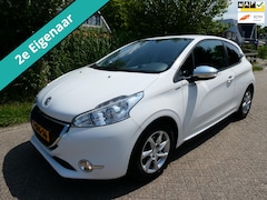 Peugeot 208 - 1.2 VTi 3-deurs 115.000km 2e eigenaar Airco Cruise Trekhaak