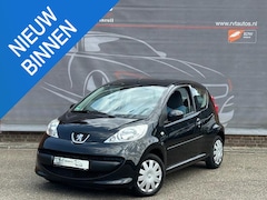 Peugeot 107 - 1.0-12V Millesim 200 Airco, Centraalvergrendeling, Electrische ramen, All-season