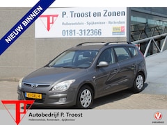 Hyundai i30 CW - 1.6i Dynamic Airco/Elektrische ramen/Centrale deurvergrendeling