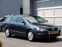 Volkswagen Passat Variant - 2.0 FSI Comfortline Business|Trekhaak|Cruise|PDC