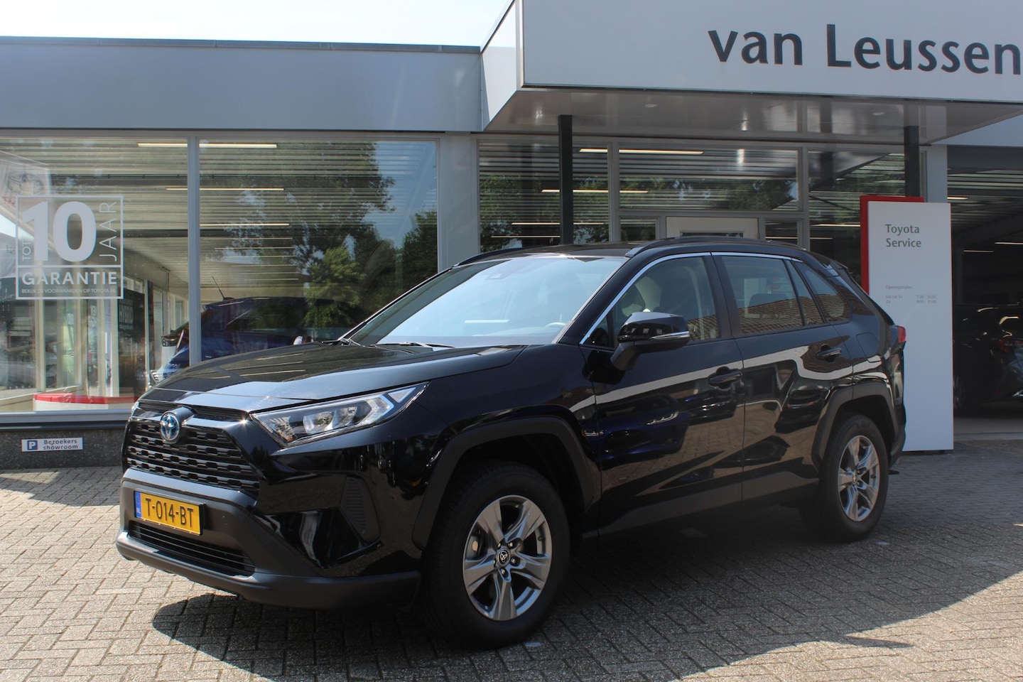 Toyota RAV4 - 2.5 Hybrid NL-AUTO FACELIFT NL-AUTO FACELIFT NAVI AD-CRUISE APPLE/ANDROID BLUETOOTH DAB+ 1 - AutoWereld.nl