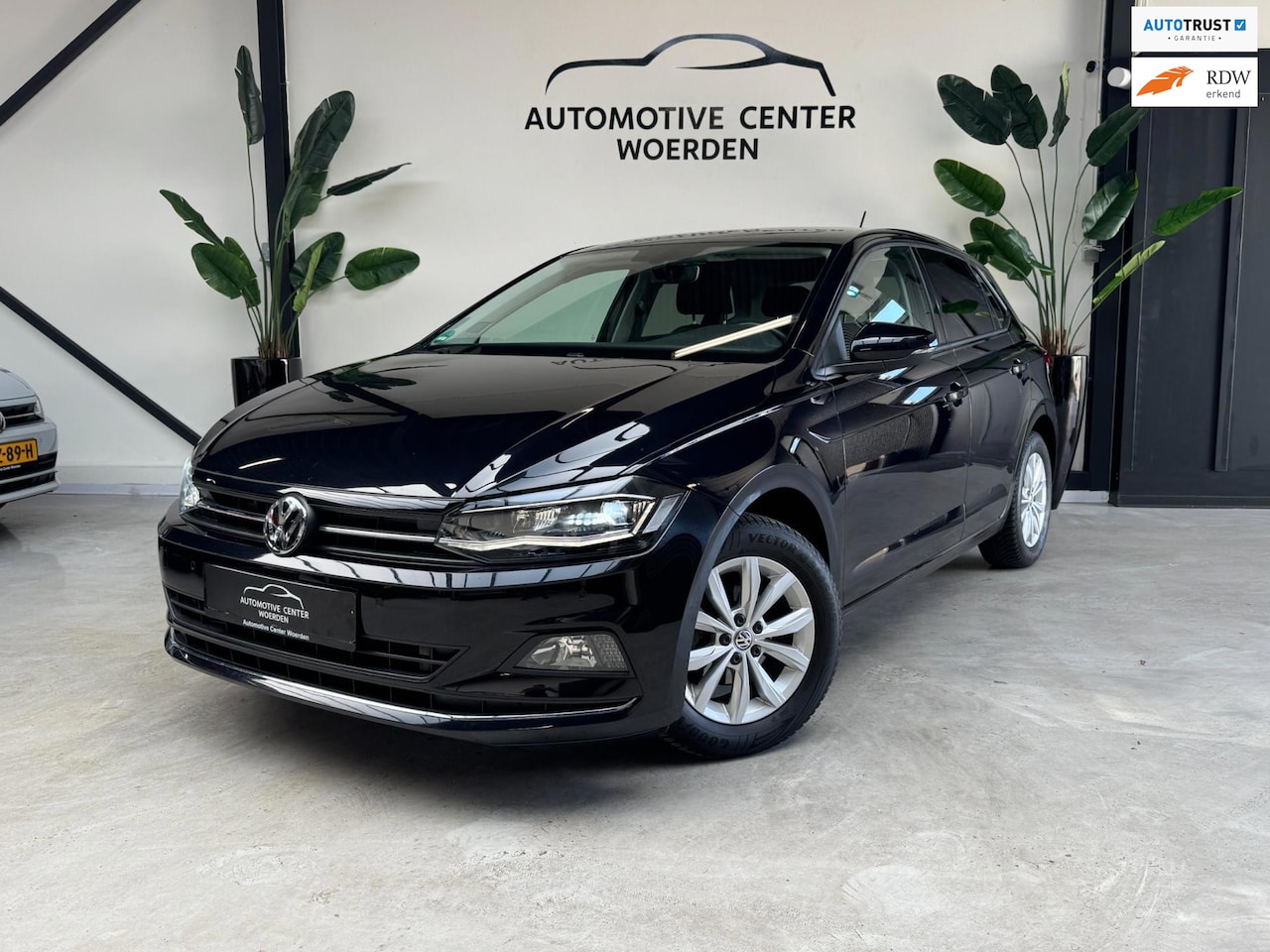 Volkswagen Polo - 1.0 TSI Highline DSG CRUISE LED CLIMATE PDC CARPLAY - AutoWereld.nl