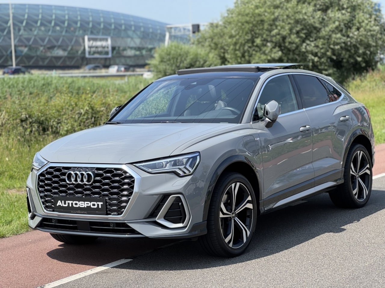 Audi Q3 Sportback - 45 TFSI e 245 Pk S-Line Nardo Pano Cam Trekhaak - AutoWereld.nl