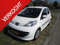 Peugeot 107 - 1.0-12V XR AIRCO