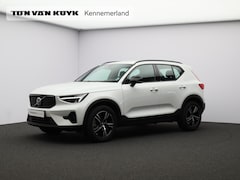 Volvo XC40 - 2.0 B4 Plus Dark / Trekhaak / Stoel+stuur+voorruitverwarming / Harman Kardon / Elektr. bed