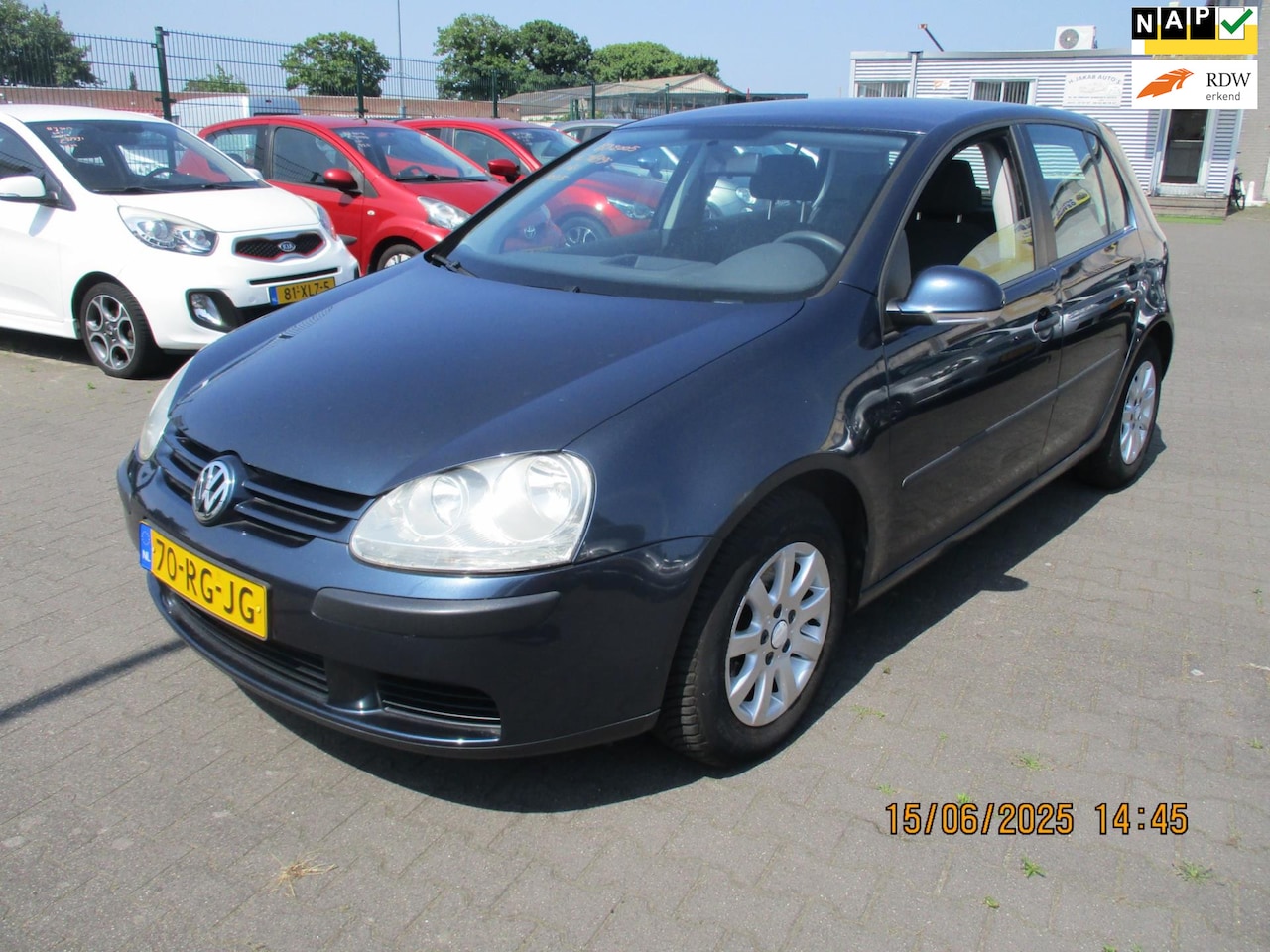 Volkswagen Golf - Volkswagen Golf 1.6 FSI Comfortline-5DRS-AIRCO - AutoWereld.nl