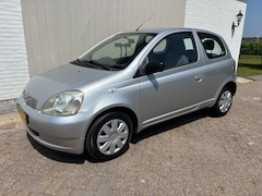 Toyota Yaris - 1.3-16V VVT-i Sol AUTOMAAT. TOPSTAAT! Boekjes compleet.