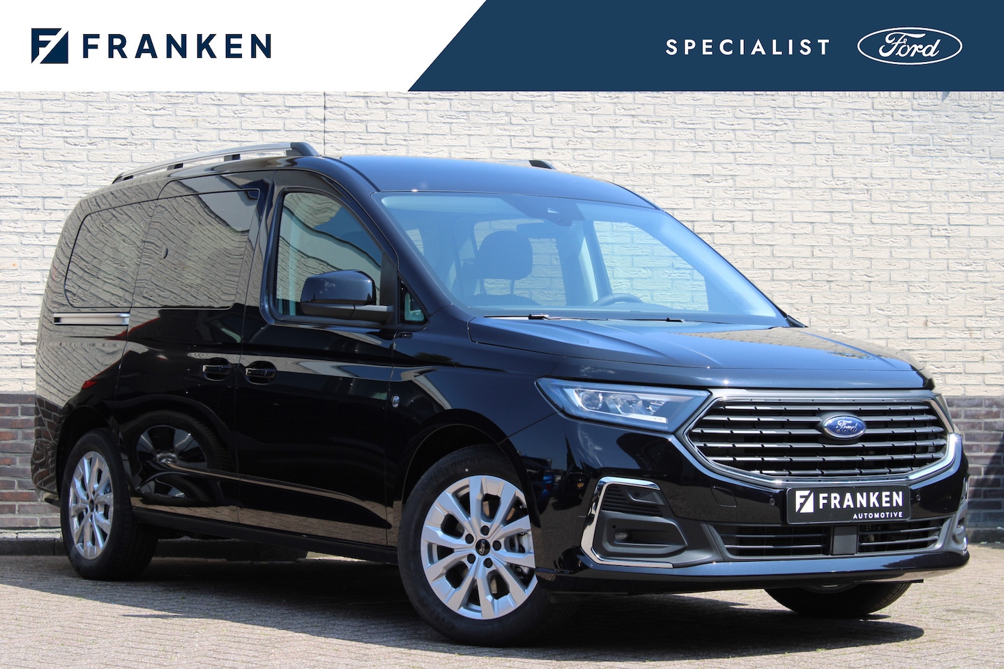 Ford Tourneo Connect Grand - 1.5 PHEV Titanium 7 zits | Panoramadak | Luxe | Cruise control | Carplay - AutoWereld.nl
