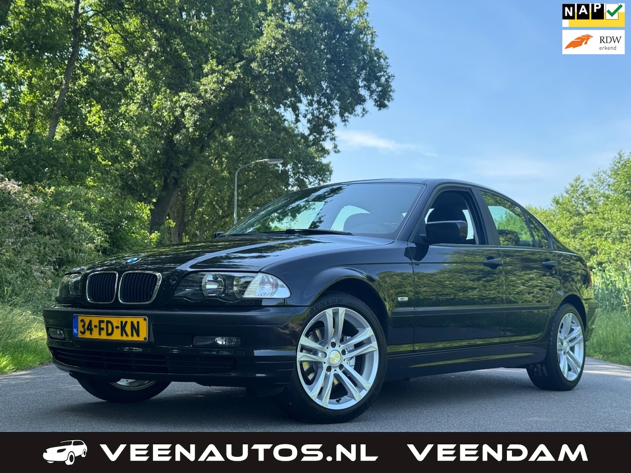 BMW 3-serie - 318i Executive 2e eigenaar Cruise Clima NAP! - AutoWereld.nl