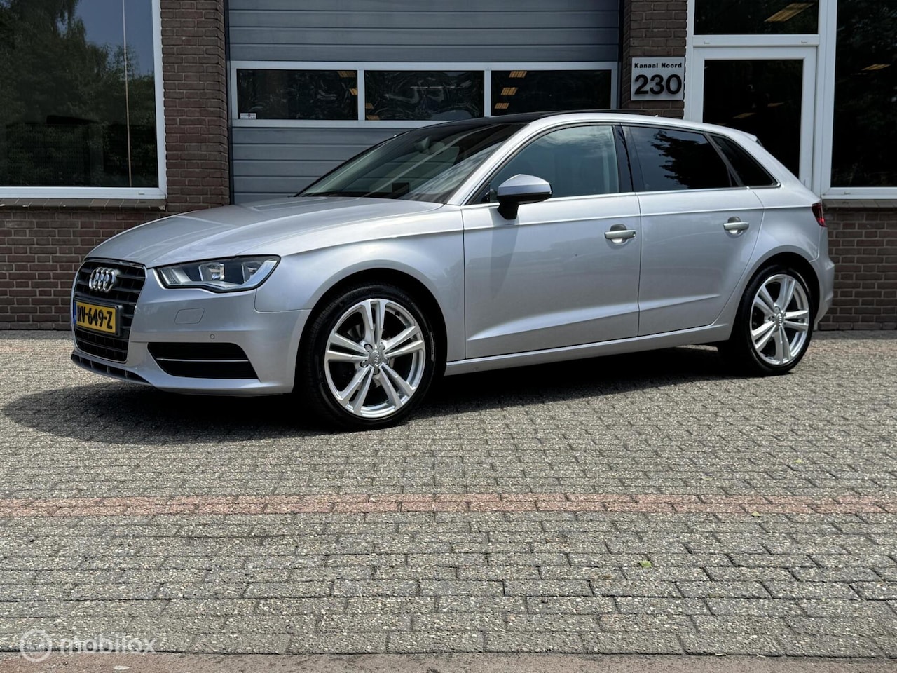 Audi A3 Sportback - 1.4 TFSI CoD DSG NAVI/PANO/ECC/CAMERA - AutoWereld.nl
