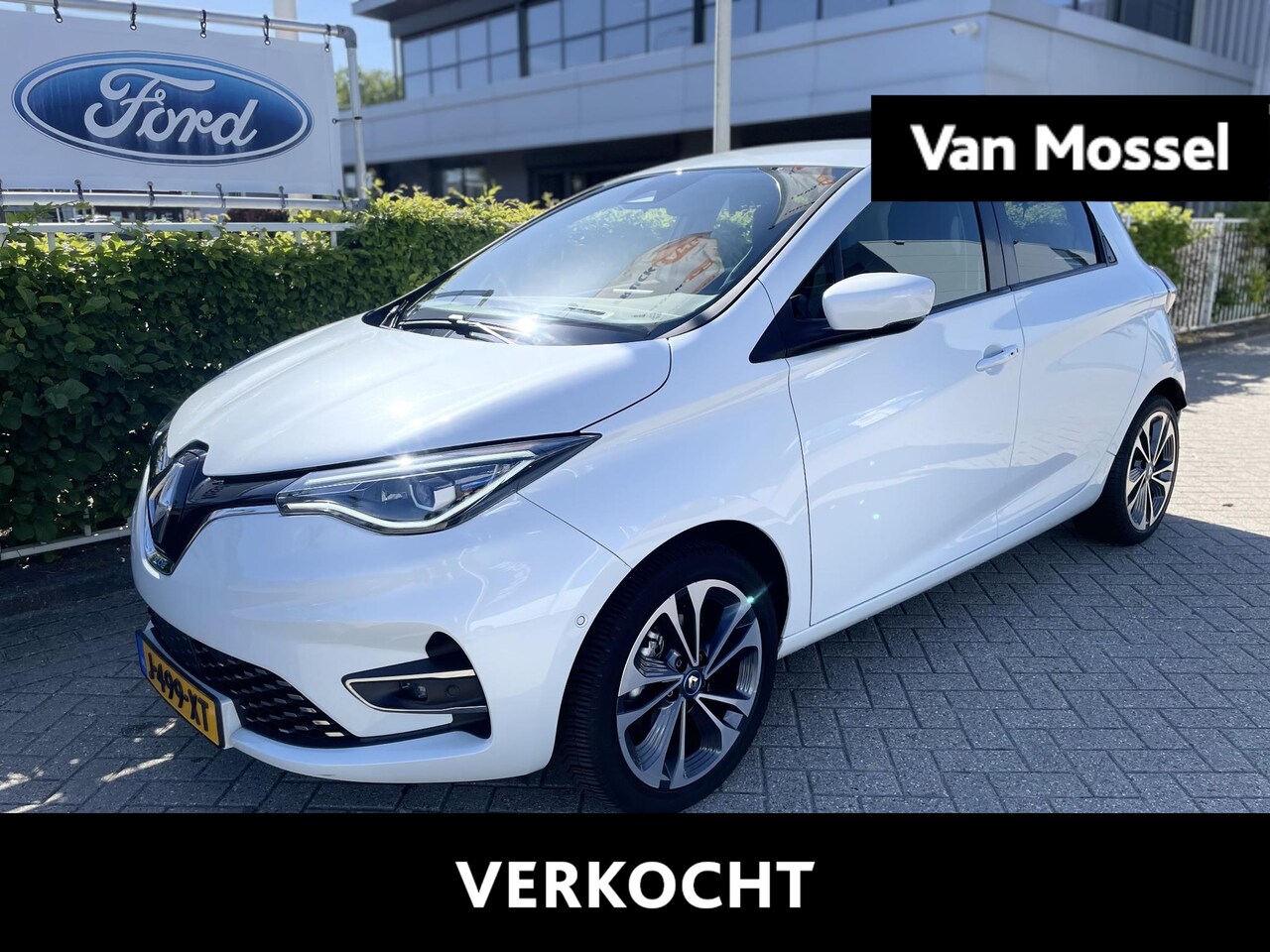 Renault Zoe - R135 Intens Business 52 kWh |Koop Accu|Camera|Winterpack|Lane Control|Carplay| - AutoWereld.nl