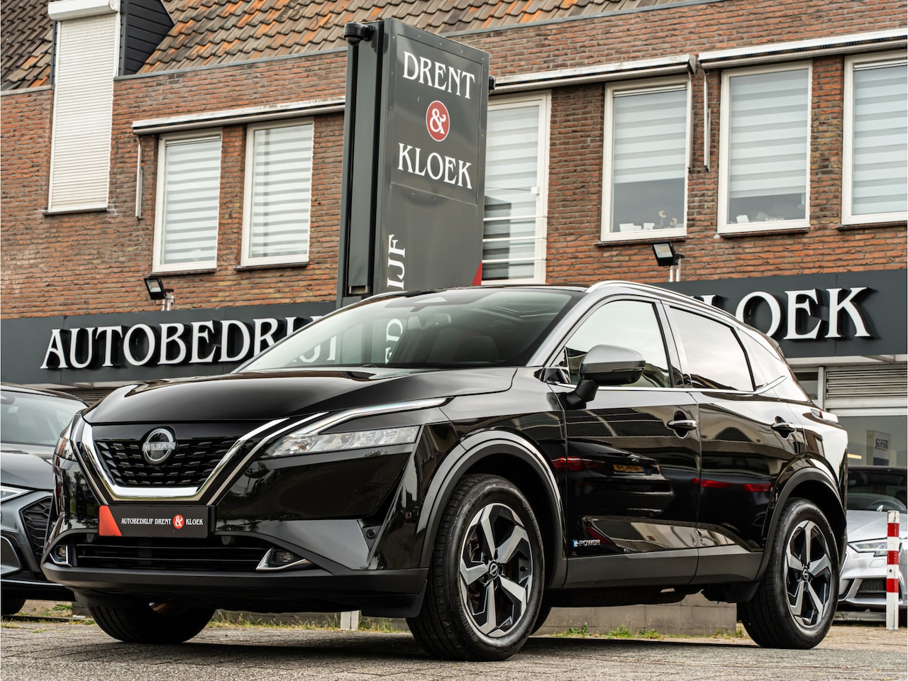 Nissan Qashqai - 1.5 e-Power N-Connecta PANO LED DODEHOEK 360 CAMERA STOELVERW APPLE CARPLAY - AutoWereld.nl