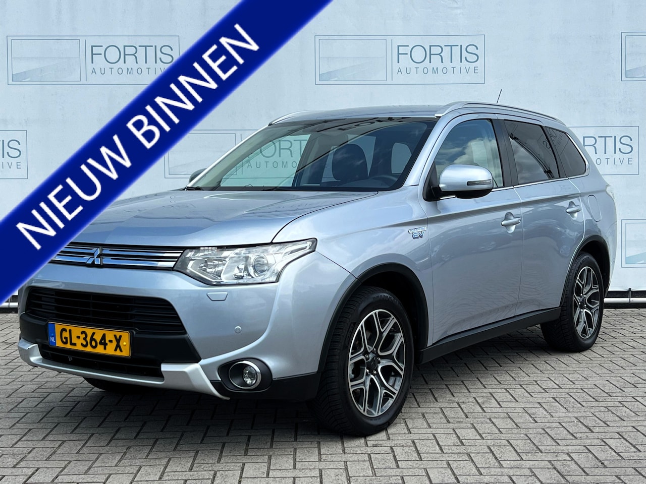 Mitsubishi Outlander - 2.0 PHEV Executive Edition X-Line NL AUTO | GOED ONDERHOUDEN | CAMERA | NAVI | - AutoWereld.nl