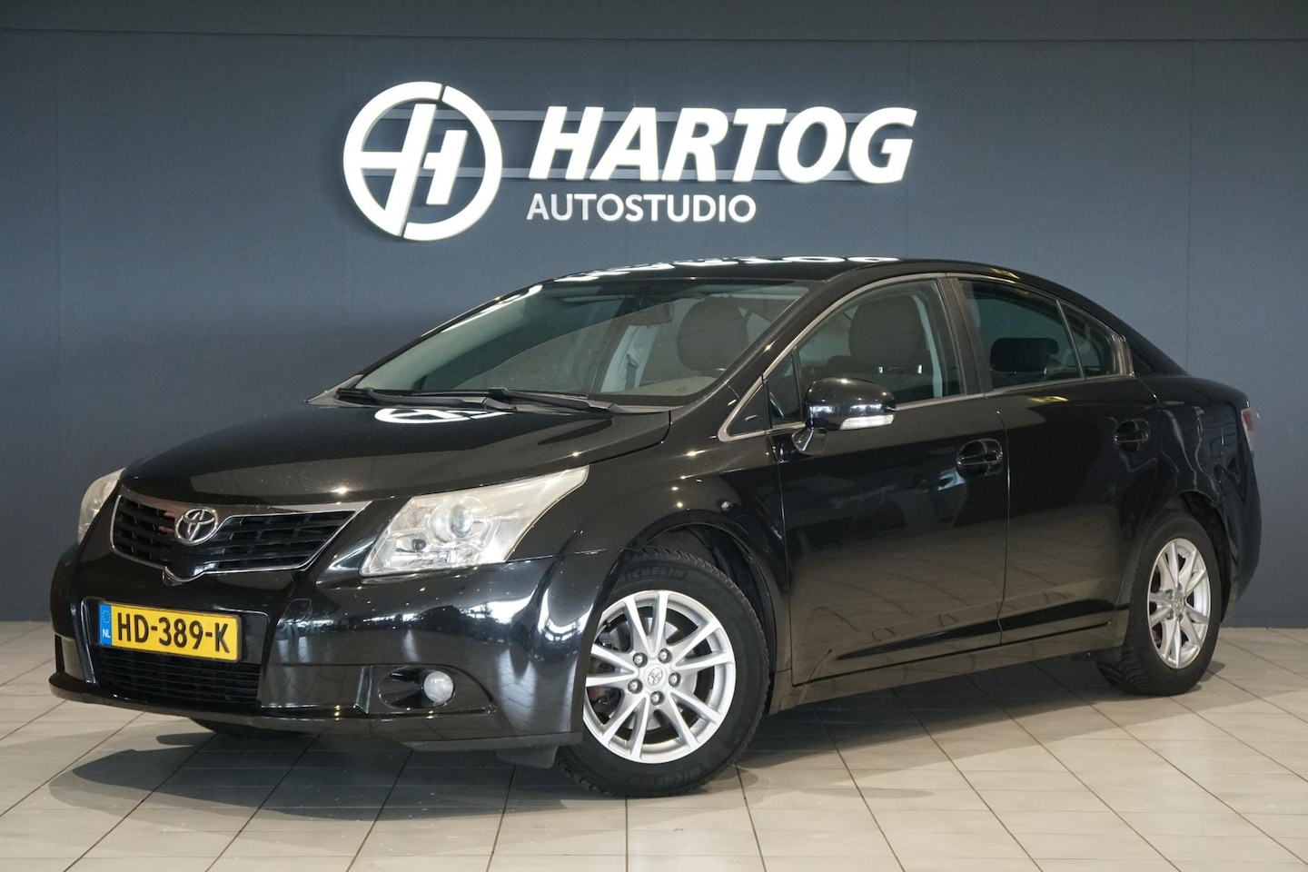 Toyota Avensis - 1.8 VVTi Business + CAMERA / TREKHAAK - AutoWereld.nl