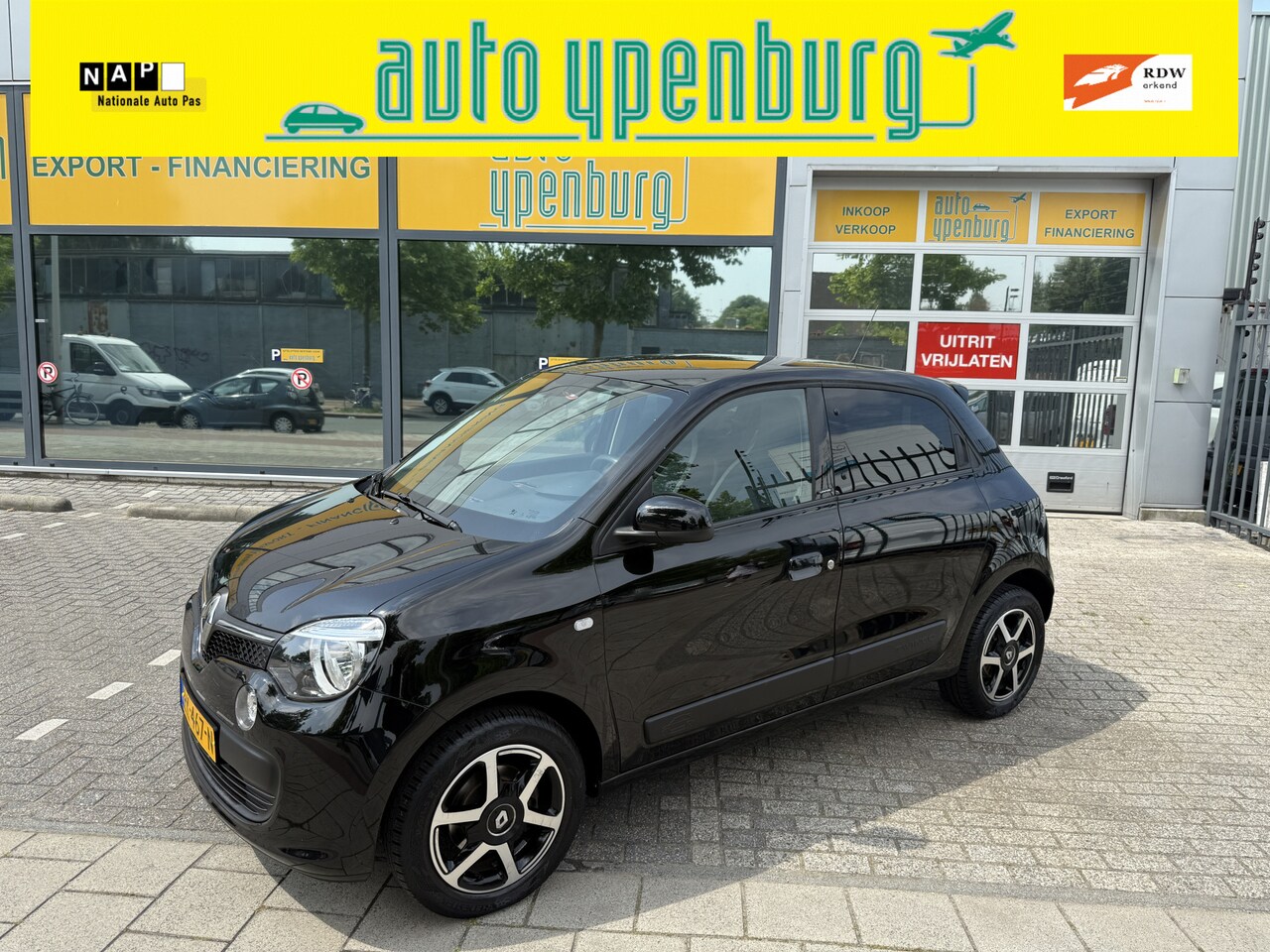 Renault Twingo - 1.0 SCe Limited * 35.265 Km * Airco * Cruise Control * Led * NIEUWSTAAT * - AutoWereld.nl