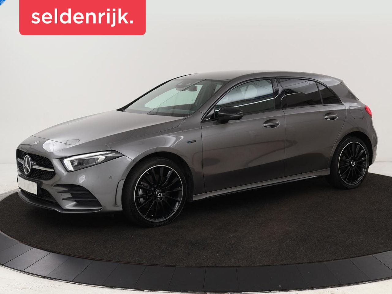 Mercedes-Benz A-klasse - 250 e AMG Line | Widescreen | Camera | Sfeerverlichting | Stoelverwarming | Full-LED | Nav - AutoWereld.nl