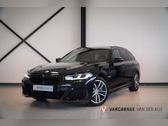 BMW 5-serie Touring - 530e xDrive M-Sport | Panorama | Trekhaak | 2x TV | H/K | Laser | Sportrem | Stoel/Stuurve