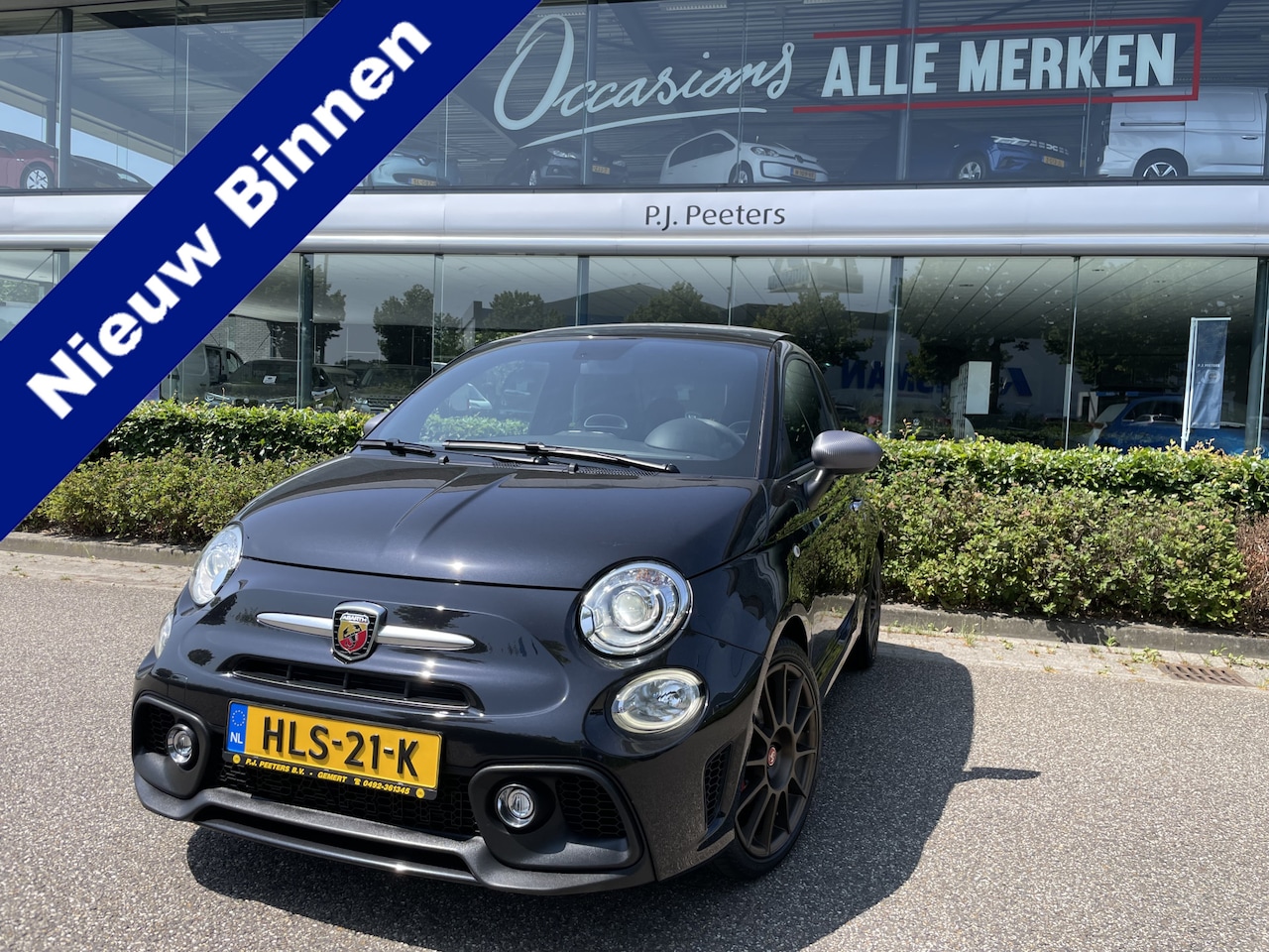 Abarth 500 - 1.4 T-Jet 595 70th Anniversary Airco - Parkeersensoren achter - Sportstoelen - Schuif/ kan - AutoWereld.nl