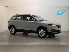 Skoda Karoq - 1.5 TSI 150pk DSG ACT Business Edition Navigatie Parkeersensoren DAB+