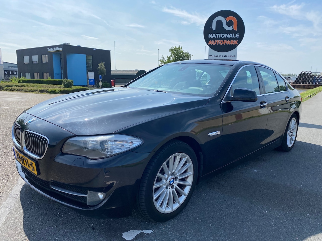 BMW 5-serie - 2011 * 523i Executive * AUTOMAAT * EXPORT & HANDEL - AutoWereld.nl