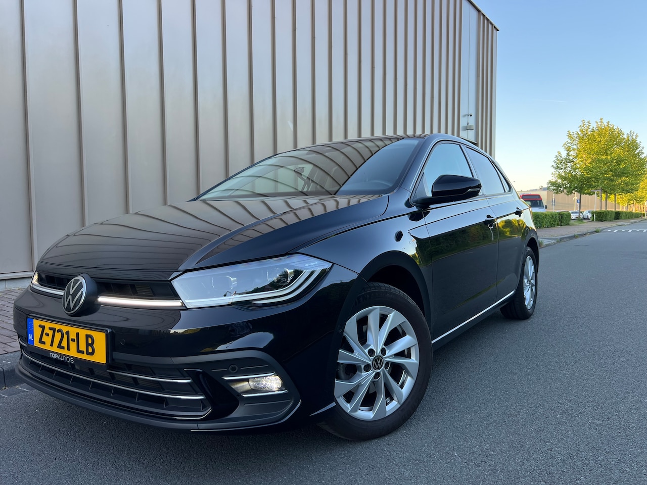 Volkswagen Polo - 1.0 TSI Style 110PK*DSG*AUT*IQDriveMatrix*NavigatieAppConnect*StoelVerwarming*ACC. - AutoWereld.nl