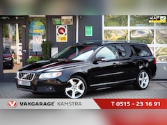 Volvo V70 - 2.4 D5 185 PK Navi/Airco/Cruise/Leder/Trekhaak