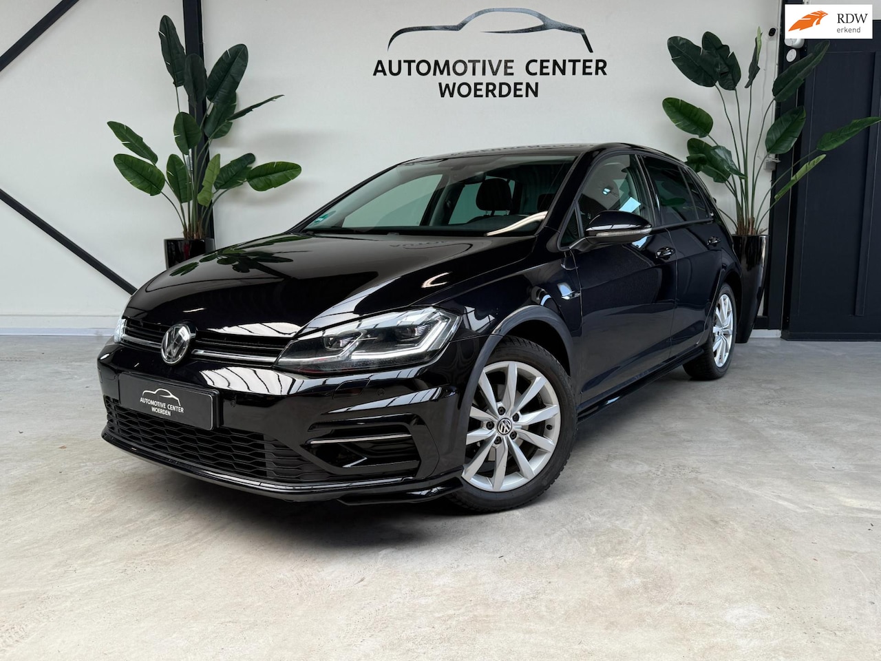 Volkswagen Golf - 1.5 TSI R-LINE 150PK LED|ACC|NAVI|STOELVERWARMING - AutoWereld.nl