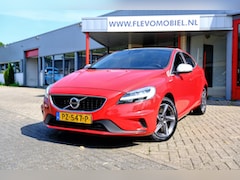 Volvo V40 - 2.0 D3 150pk Business Sport Pano|Leder|ParkAssist|Cam|Navi