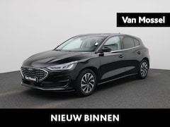 Ford Focus - 1.0 EcoBoost Hybrid Titanium | Camera | Navigatie | Climate Control |