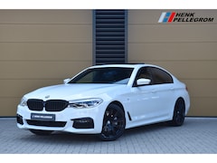 BMW 5-serie - 520i High Executive * M Sportpakket * Comfortstoelen * Glasdak * Trekhaak * Sfeerverlichti