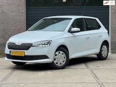 Skoda Fabia - 1.0 Active | Trekhaak | Airco | APK tot 4/2027