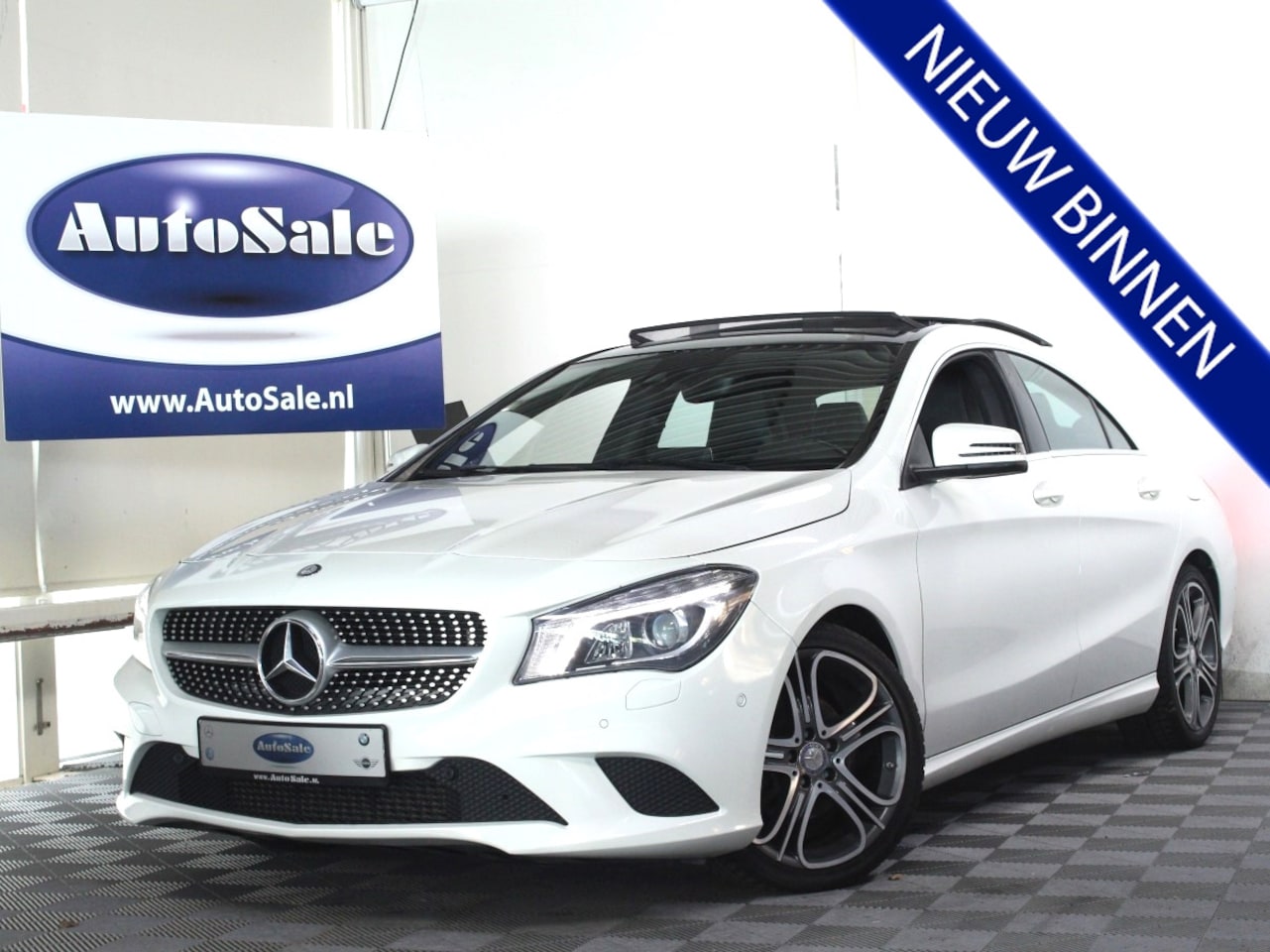Mercedes-Benz CLA-Klasse - 200 Prestige AUT PANO LEER NAV XENON STOELVW '15 - AutoWereld.nl