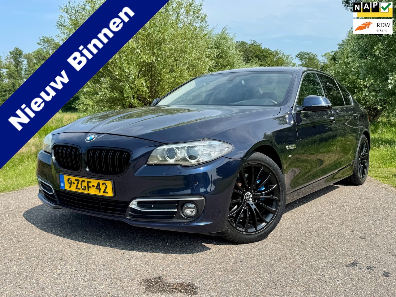 BMW 5-serie - 520i High Executive Automaat / Navi / Stoelventilatie + -verwarming / Schuif-Kanteldak / C - AutoWereld.nl
