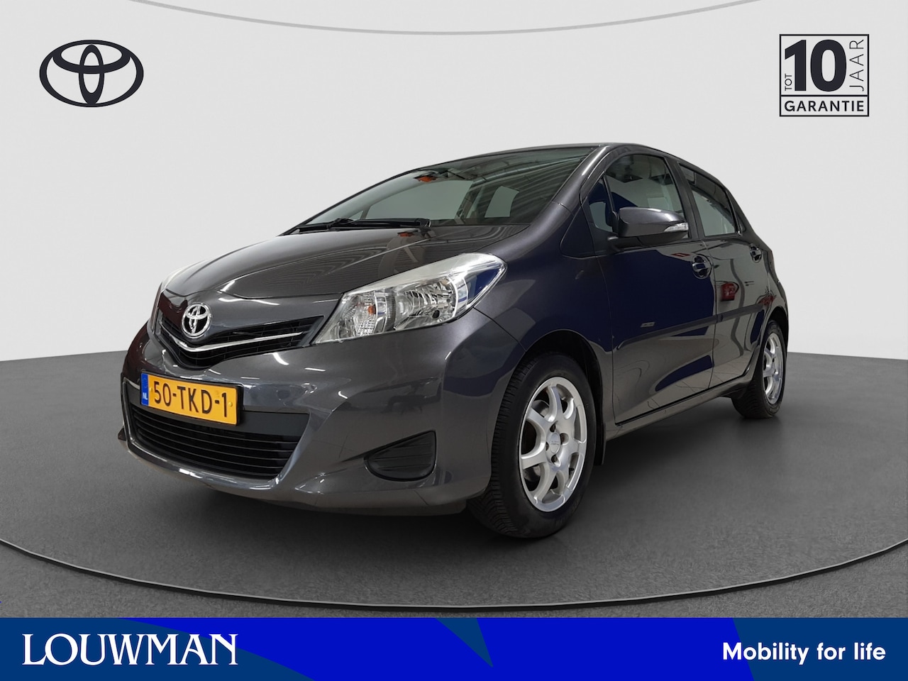 Toyota Yaris - 1.3 VVT-i Aspiration | Navigatie | Camera | LM Velgen | - AutoWereld.nl