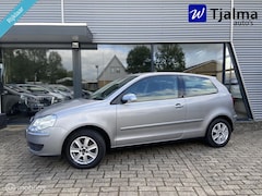 Volkswagen Polo - 1.4-16V Comfortline