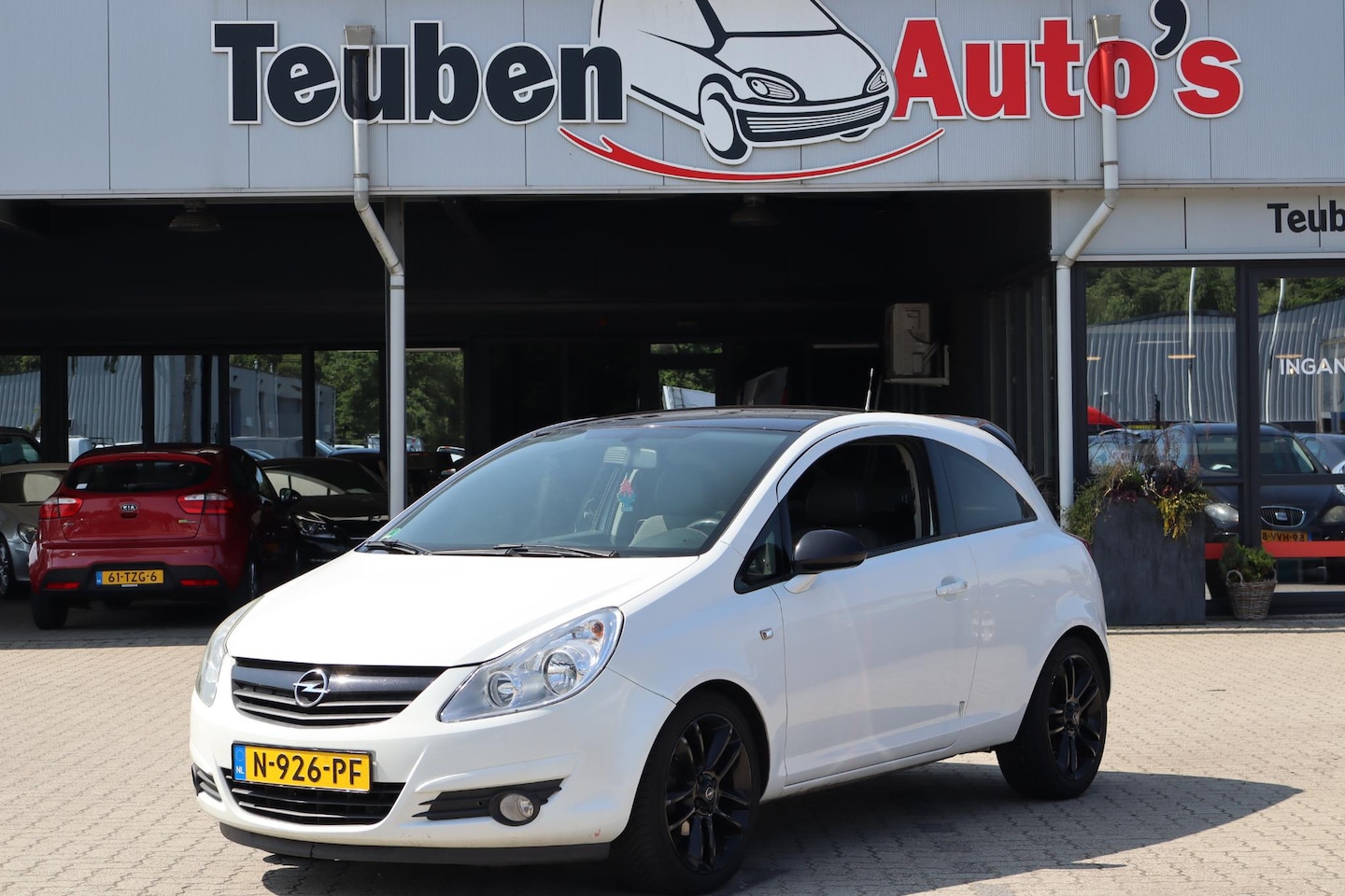 Opel Corsa - 1.2-16V Essentia Airco, Radio cd speler, Elektrische ramen, - AutoWereld.nl