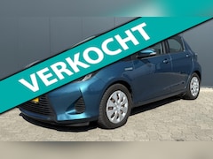 Toyota Yaris - 1.5 Full Hybrid Aspiration Airco Cruise Automaat